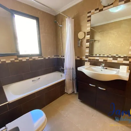Apartment El Baranco Townhousewith Comm Pool Eb4